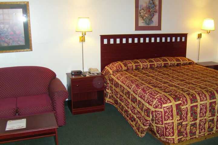 Shanico Inn