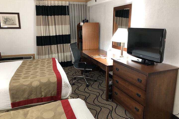 Room 15 of 36