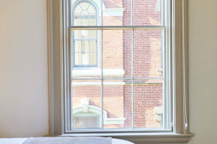 Room 104 of 131