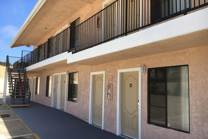 Seaview Inn