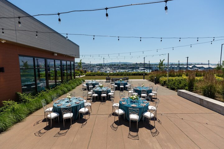 Hotel Indigo Everett - Waterfront Place by IHG