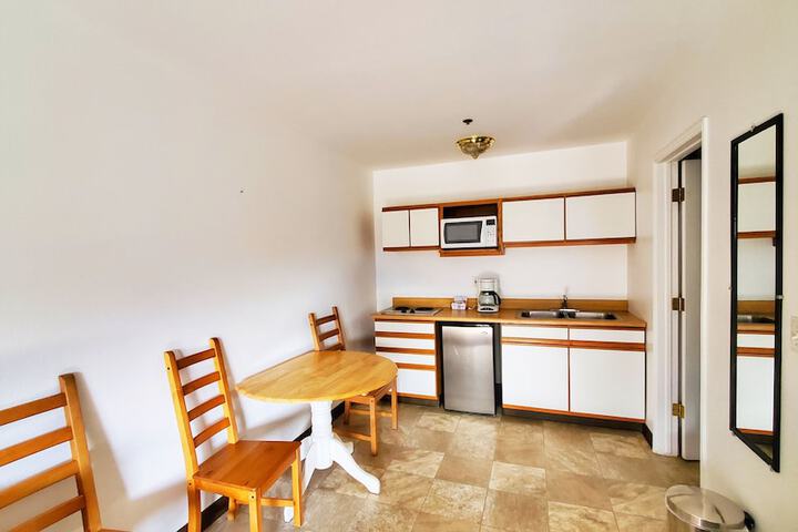 Room 22 of 33