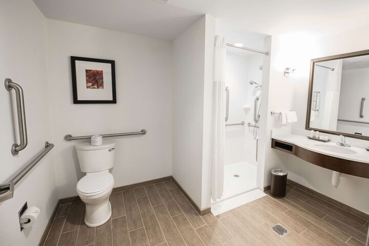 Room 44 of 84