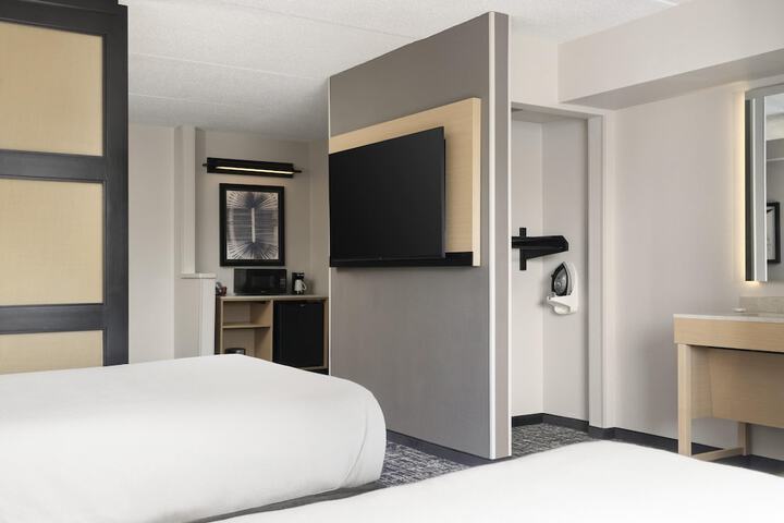 Hyatt Select Richmond / Chester