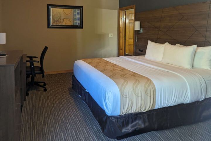 Room 11 of 50
