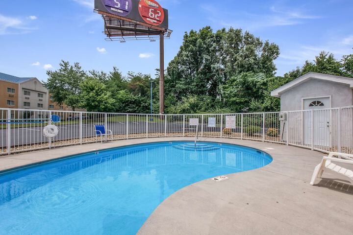 Pool 6 of 28
