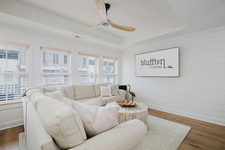 Lowcountry Landing! 3-story Townhouse in Old Towns Promenade