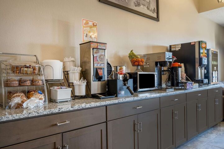 Breakfast/Coffee Service 30 of 30