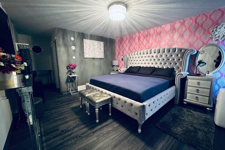 Room 68 of 77