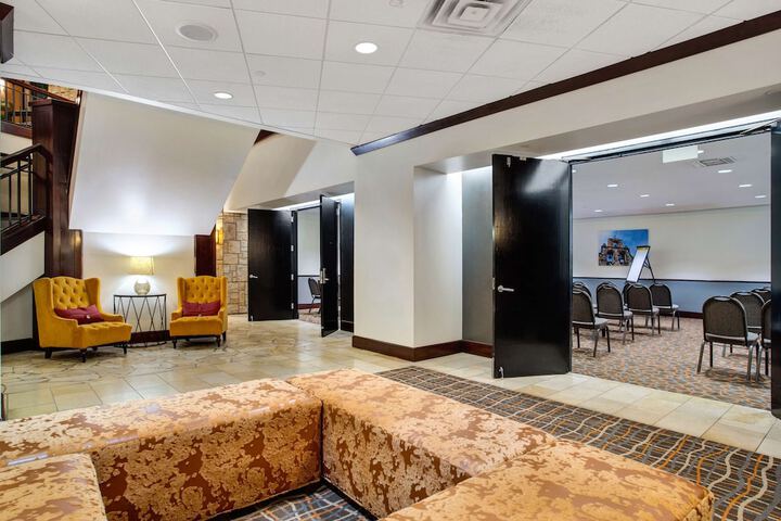 Hotel Interior 46 of 169
