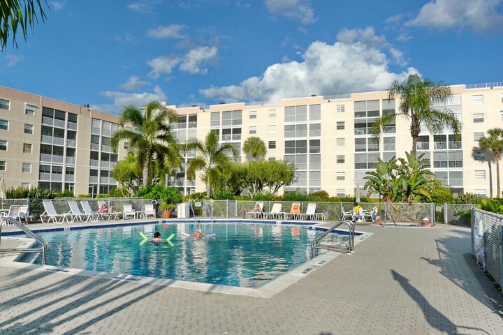Pool 3 of 26