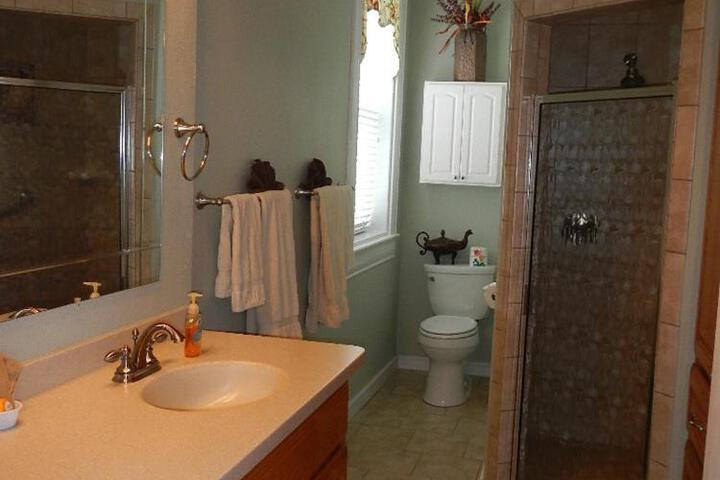Sandstone Street Bed and Breakfast