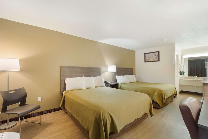 Room 26 of 29