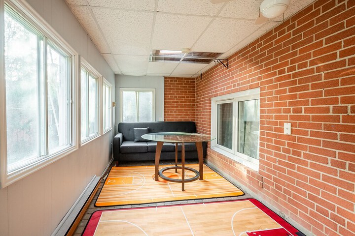 GLOBALSTAY Cozy 4 Bedroom House