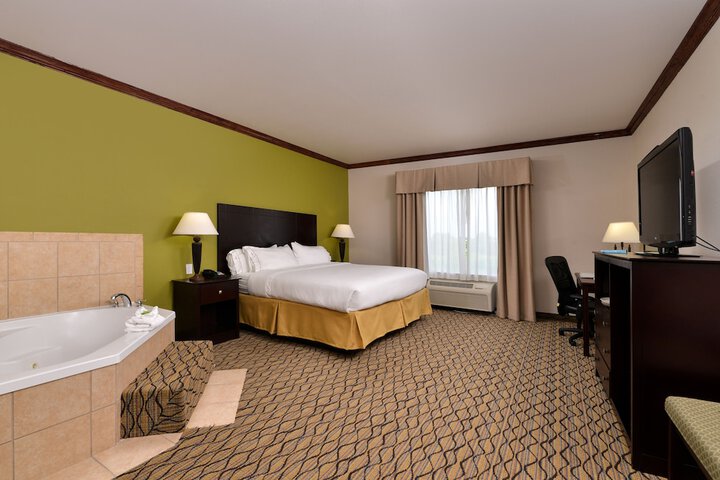 Room 27 of 49