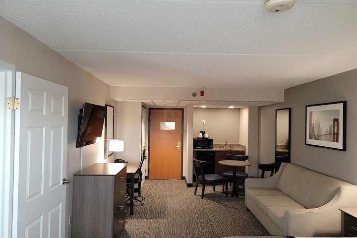 Room 16 of 78