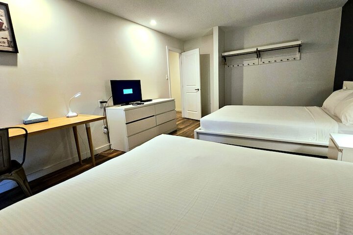 Room 77 of 174