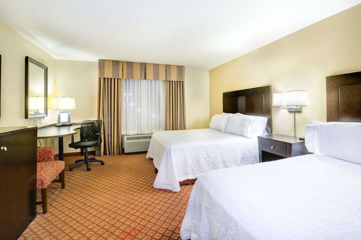 Room 32 of 53