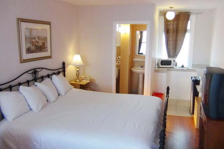 Room 12 of 12