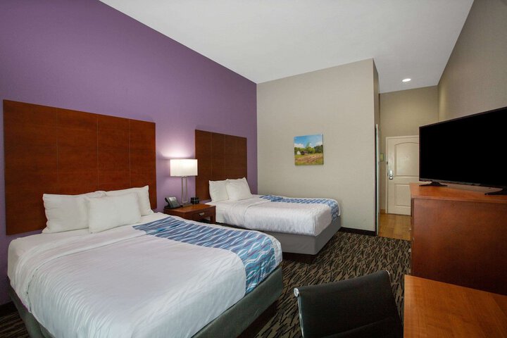 Room 12 of 35