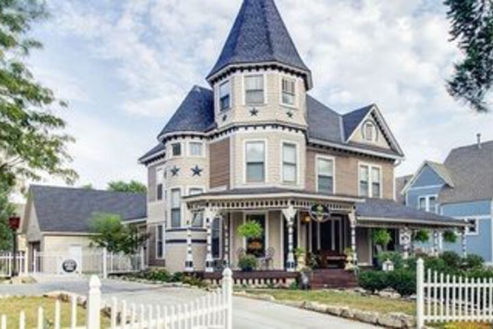 Noble House Inn