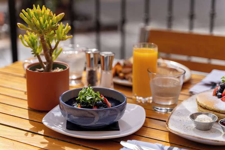 Breakfast/Coffee Service 105 of 130