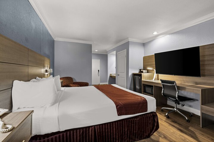 Best Western Moreno Hotel & Suites
