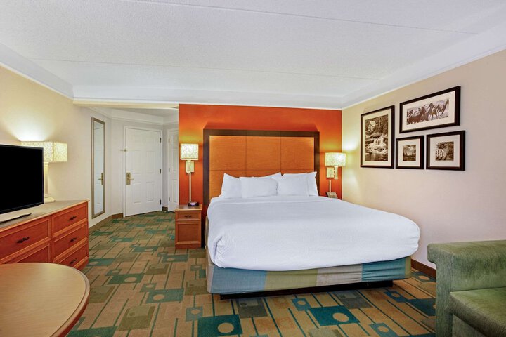 Room 41 of 53