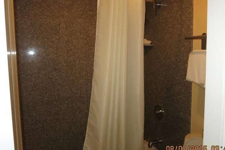 Taylor village Inn and suites