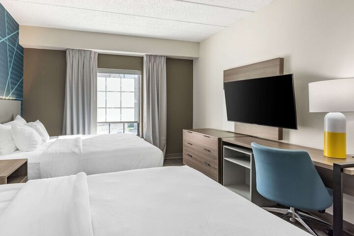 Room 21 of 41