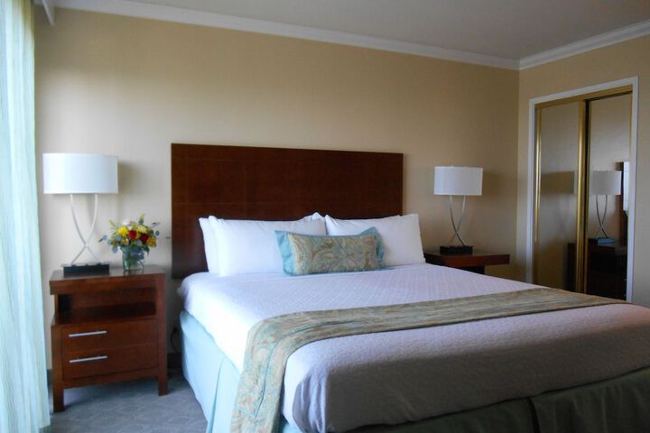 Carmel Bay View Inn