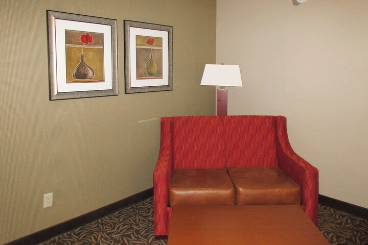 Room 8 of 24