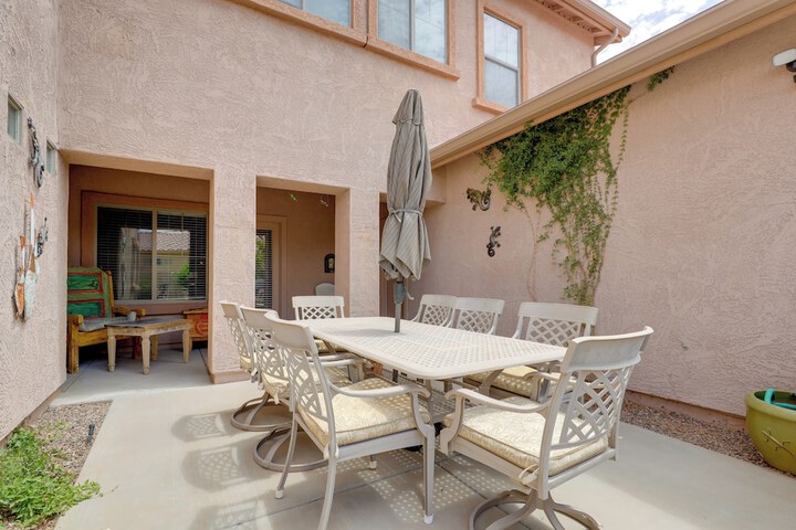 Maricopa Desert Oasis: Fenced Yard w / Hot Tub