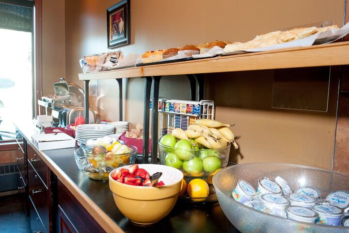 Breakfast/Coffee Service 35 of 38