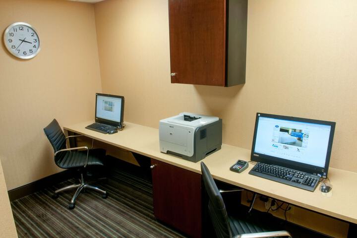 Business Center 52 of 53