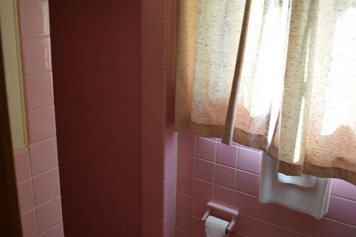 Room 9 of 14