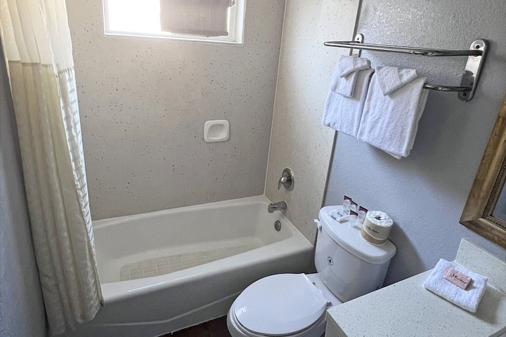 Room 13 of 29