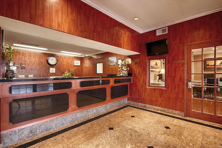 Best Western Moreno Hotel & Suites