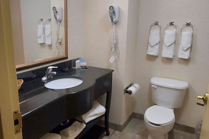 Room 16 of 22
