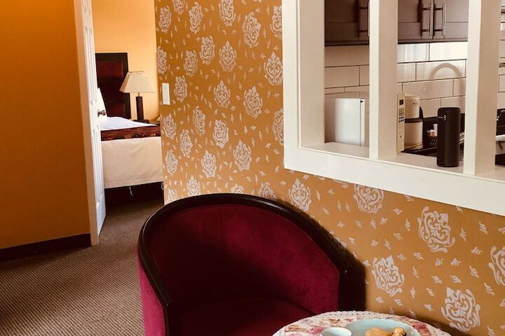 Room 44 of 48