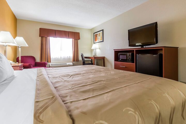 Room 12 of 29