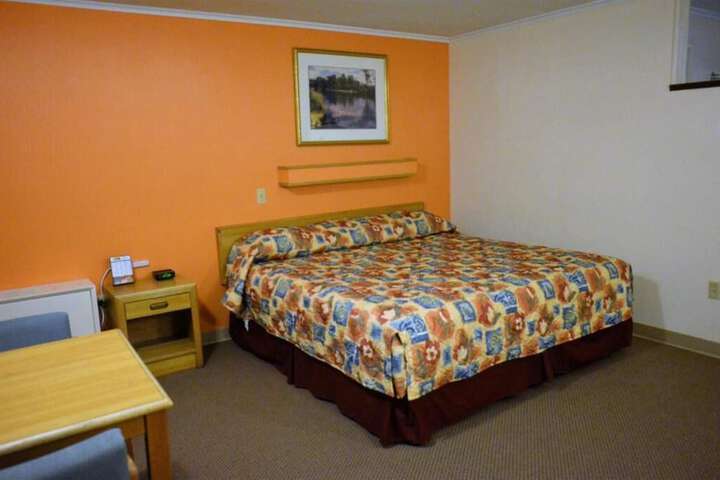Budget Host Inn Iron Mountain