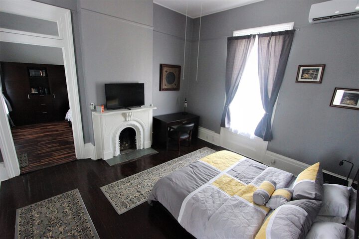 Room 87 of 171