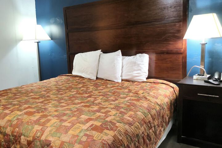 Holiday Motel by Belvilla Cleveland TN