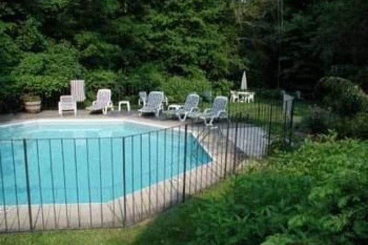 Brook Farm Inn