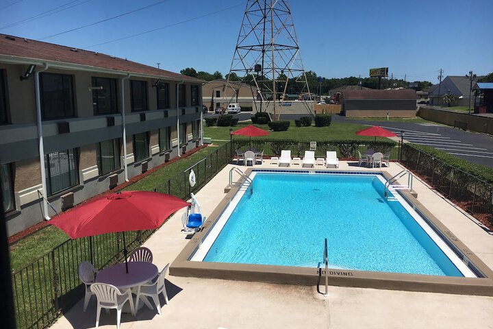 Pool 5 of 29
