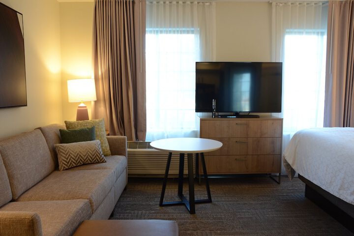 Room 18 of 49