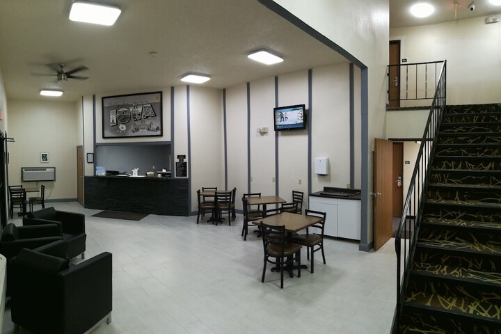 Super 8 by Wyndham Keokuk