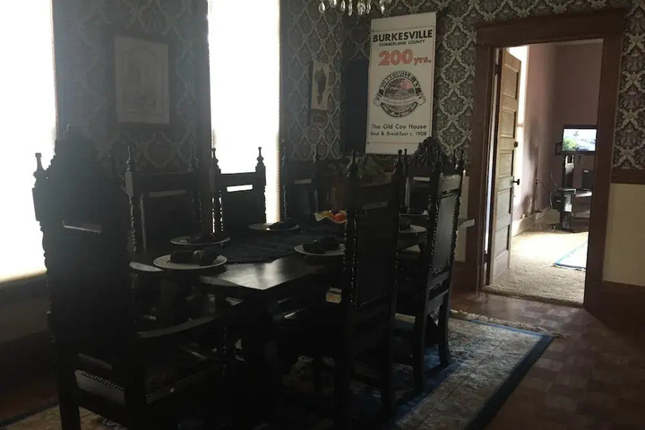 THE OLD COE HOUSE