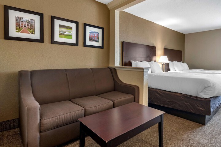 Room 42 of 53